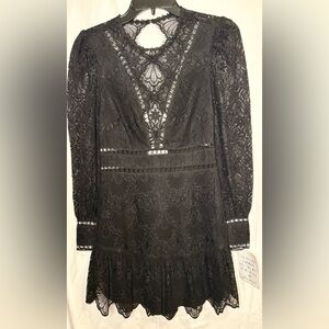 ✨Free People x Saylor Darragh Xsmall Lace Mini Dress✨